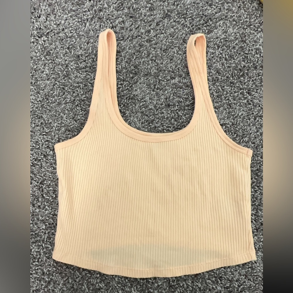 Peach tank